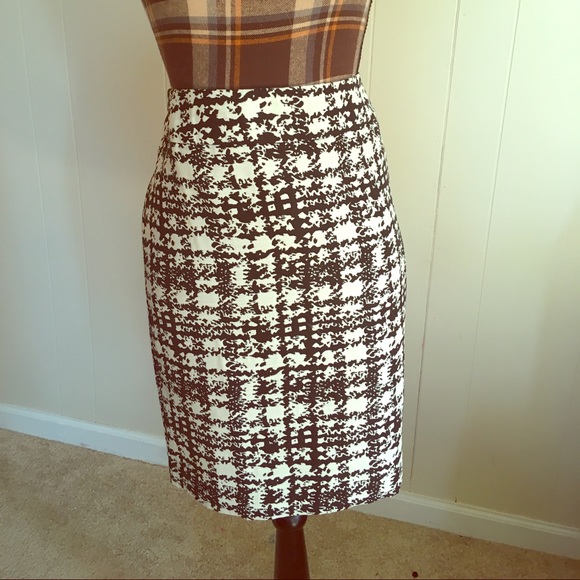 Ann Taylor Dresses & Skirts - Pencil Skirt